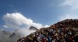 Diváci na Tour de France, kteří tradičnímu závodu dodávají výjimečnou atmosféru