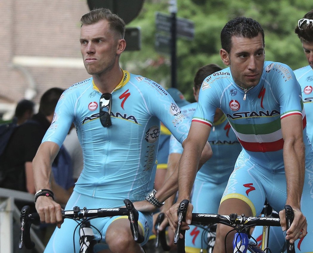 Obhájce Nibali přišel na Tour o nemocného pomocníka Booma