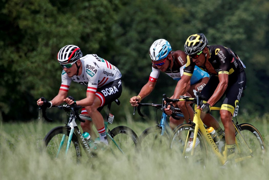 Lukas Poestlberger, Silvan Dillier a Damien Gaudin během 19. etapy Tour de France