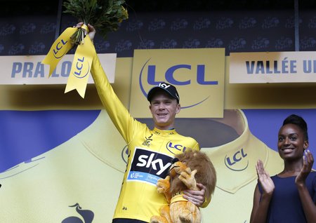Lídr cyklistického Tour de France Chris Froome