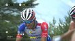 Francouzský jezdec Thibaut Pinot krátce poté, co musel vzdát během 19. etapy Tour de France