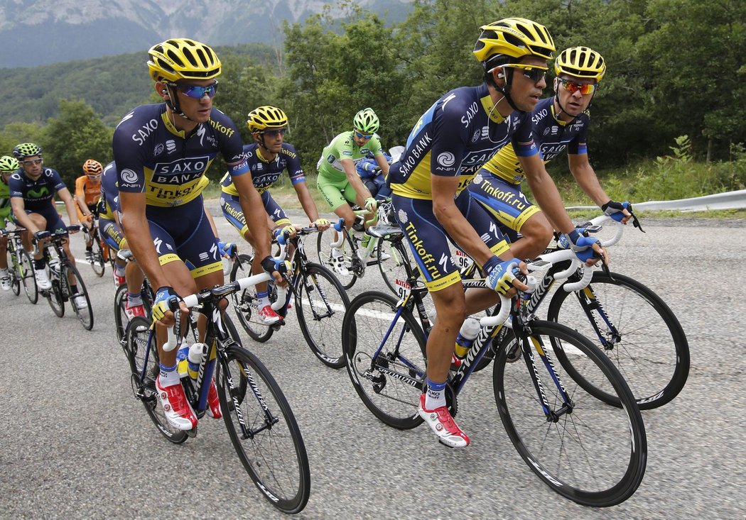 Roman Kreuziger, Alberto Contador a Sergio Paulinho na trati náročné etapy Tour de France
