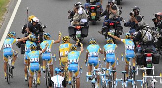 Šampaňské pro Contadora, potlesk pro Kreuzigera