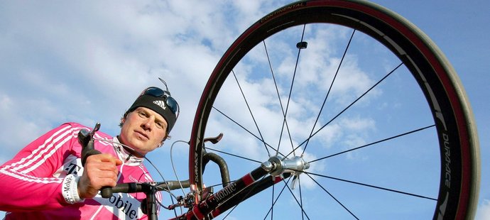 Bývalý slavný německý cyklista Jan Ullrich poprvé přiznal, že si během kariéry pomáhal k úspěchům krevním dopingem