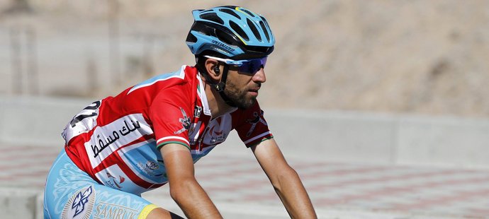 Italský cyklista Vincenzo Nibali na závodě Kolem Ománu
