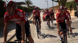 Vuelta má za sebou první etapu! Úvodní časovku ovládl tým BMC