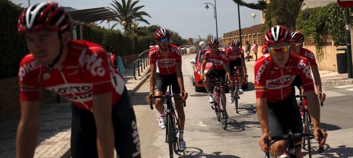 Časovku družstev na úvod cyklistické Vuelty vyhrál tým BMC