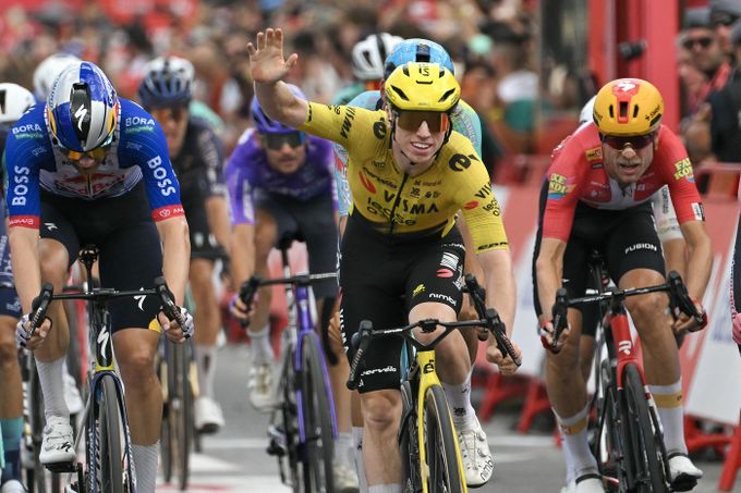 A zase on! Brennan ovládl hromadný dojezd v 17. etapě, celkově jich letos vyhrál už pět A zase on! Brennan ovládl hromadný dojezd v 17. etapě, celkově jich letos vyhrál už pět