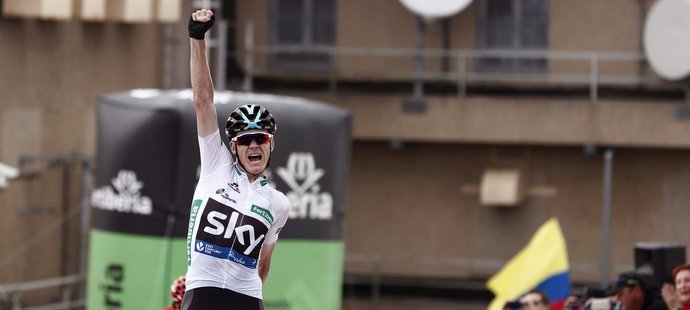 Chris Froome se raduje z vítězství v 11. etapě Vuelty