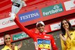 Španělský cyklista Alberto Contador vede Vueltu i po předposlední etapě a je tak blízko k dalšímu velkému vítězství v kariéře