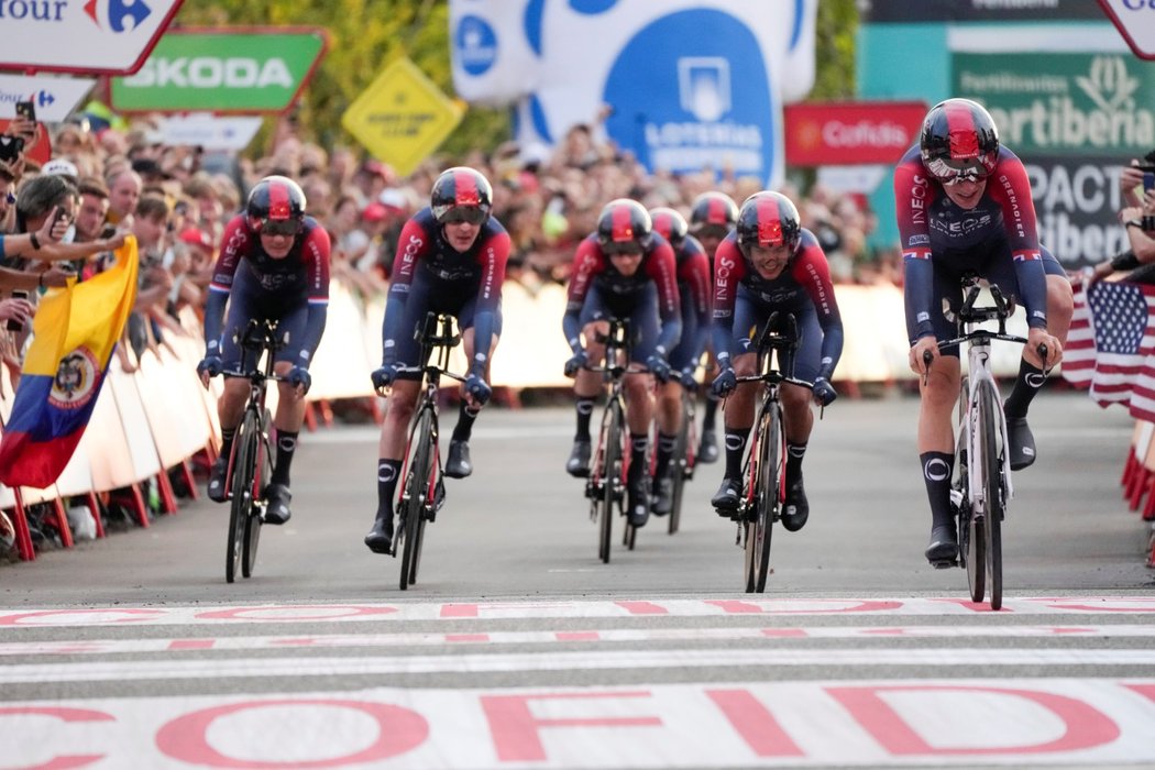 Vuelta začala v Utrechtu: Ineos Grenadiers v cíli časovky