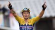 Slovinský cyklista Primož Roglič slaví vítězství v úvodní etapě Vuelty 2020