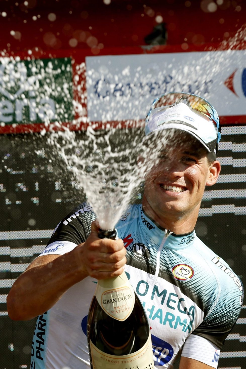 Zdeněk Štybar slaví svůj první etapový triumf na Grand Tour: po úniku zvítězil v sedmé etapě Vuelty