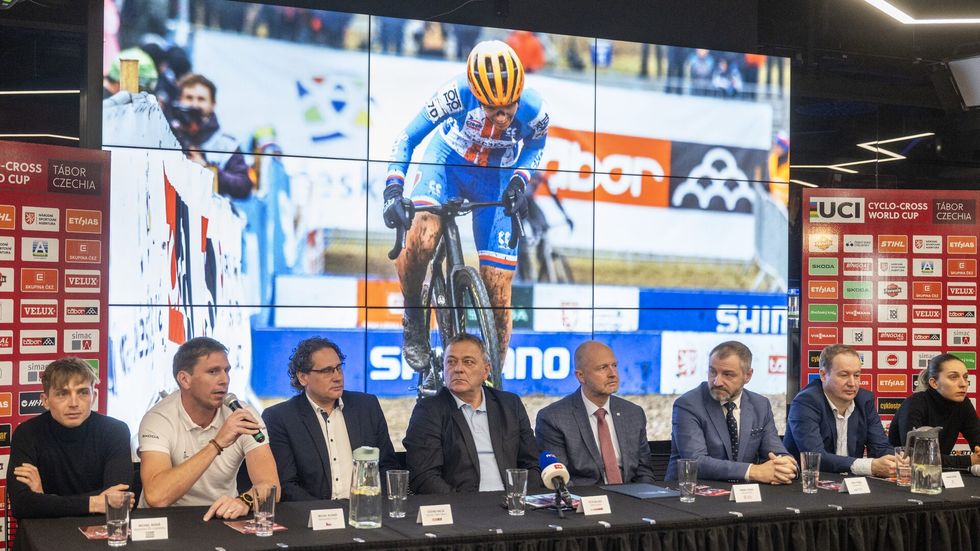Tisková konference k závodům Světového poháru v cyklokrosu, které hostí Tábor
