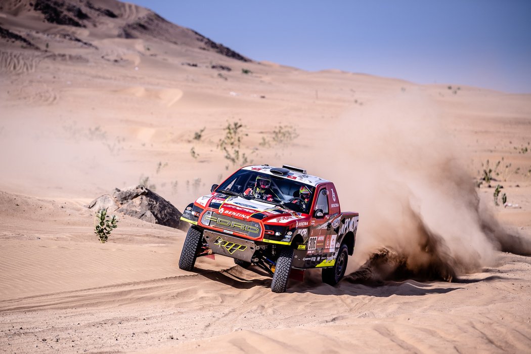 Martin Prokop se na Dakaru posunul na 13. místo