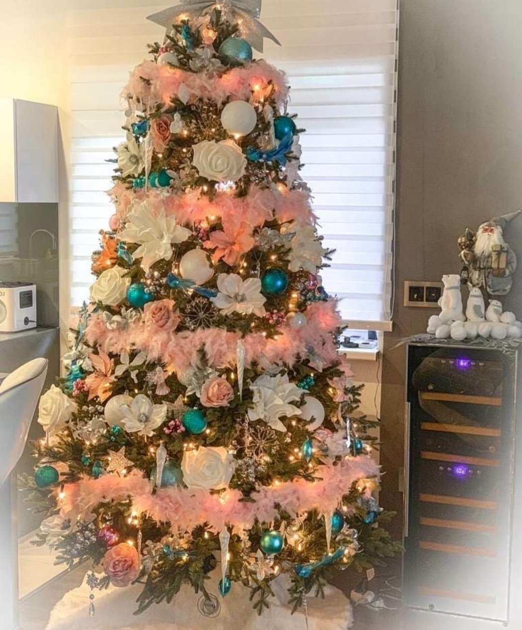 Takhle vypadal vánoční stromek u Limberských v roce 2018