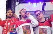 Mistři si během oslav vychutnávali doutníky. Mistři si během oslav vychutnávali doutníky.