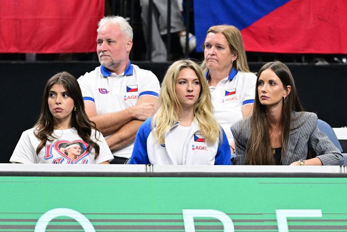 Známé tváře na Davis Cupu v Praze: dorazili ministři, partnerky hráčů i legenda Známé tváře na Davis Cupu v Praze: dorazili ministři, partnerky hráčů i legenda