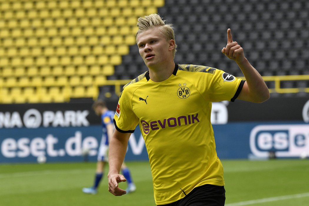 Kdo jiný mohl dát první gól po restartu bundesligy než Erling Haaland