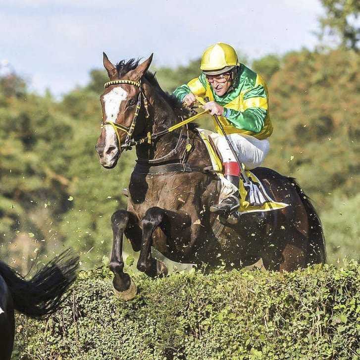 Poslední kvalifikaci na Velkou pardubickou steeplechase vyhráli Jiří Kousek s Ange Guardianem