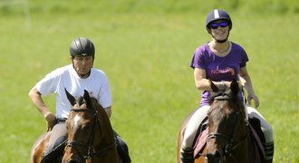 Olympionička Samková se projela s žokejem Váňou na Tiumenovi