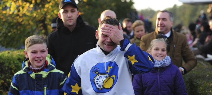 Žokej Marek Stromský si přidal další k neuvěření smolný zářez své kariéry. Kvůli dopingu koně přijde o triumf na Velké pardubické