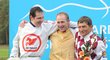 Vítězný Jan Faltejsek (zleva), druhý Jiří Kousek a třetí Josef Váňa - tři nejrychlejší muži 122. ročníku Velké pardubické