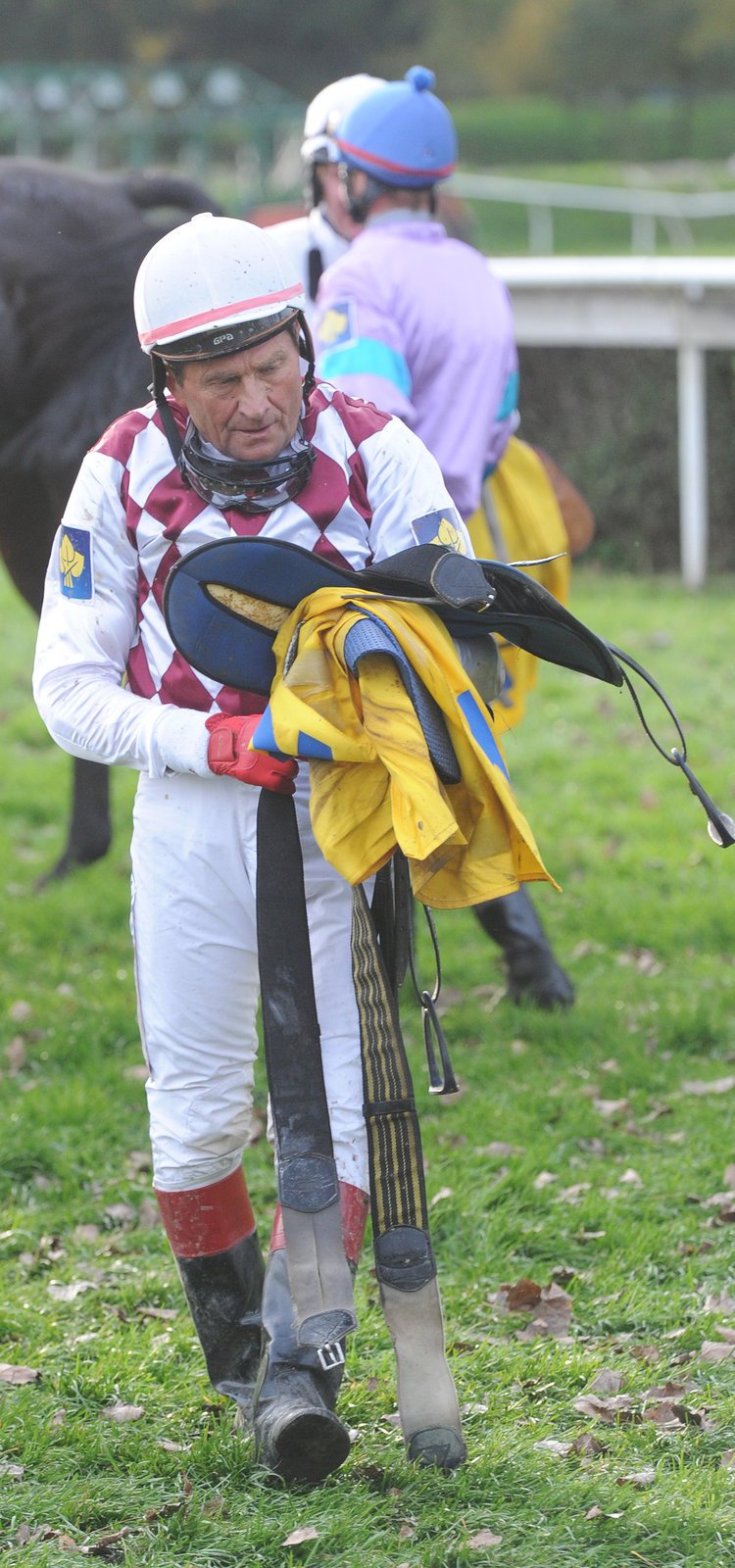 Josef Váňa na deváté vítězství ve Velké pardubické nedosáhl