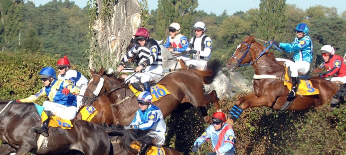 Velký taxisův příkop a závodníci v problémech v roce 2007