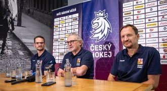 Trenéři reprezentace a manažer Eliáš o svých plánech: Doba je jiná, hráči vyžadují komunikaci Trenéři reprezentace a manažer Eliáš o svých plánech: Doba je jiná, hráči vyžadují komunikaci