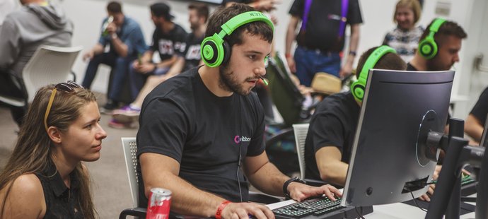 Český esport turnaj GG Prague 2018 vydělal 160 tisíc Kč pro dětské nemocnice