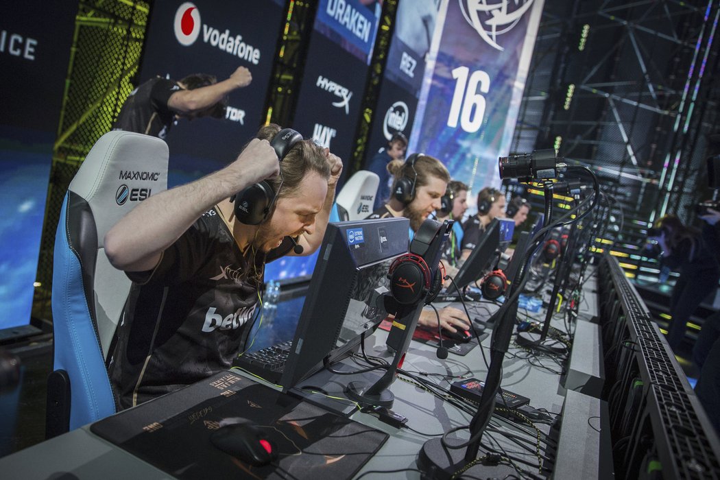 V polských Katovicích probíhá světový šampionát v populární střílečce Counter-Strike: Global Offensive