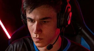 Sebevražda nadějného hráče Ašenbrenera (†19): Jedna z posledních zpráv mamince! Sebevražda nadějného hráče Ašenbrenera (†19): Jedna z posledních zpráv mamince!