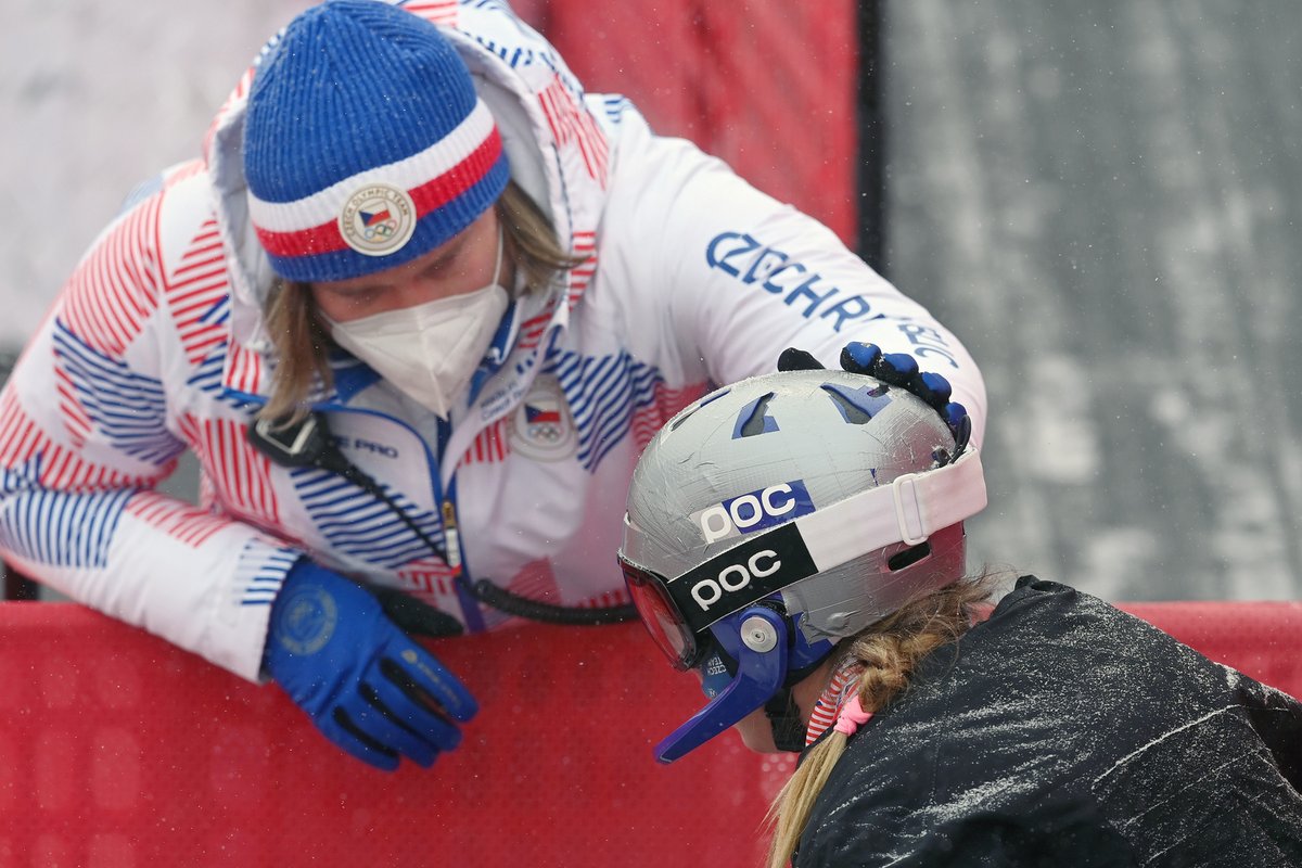 Ester Ledecká v cíli slalomu (ZOH 2022 Peking)