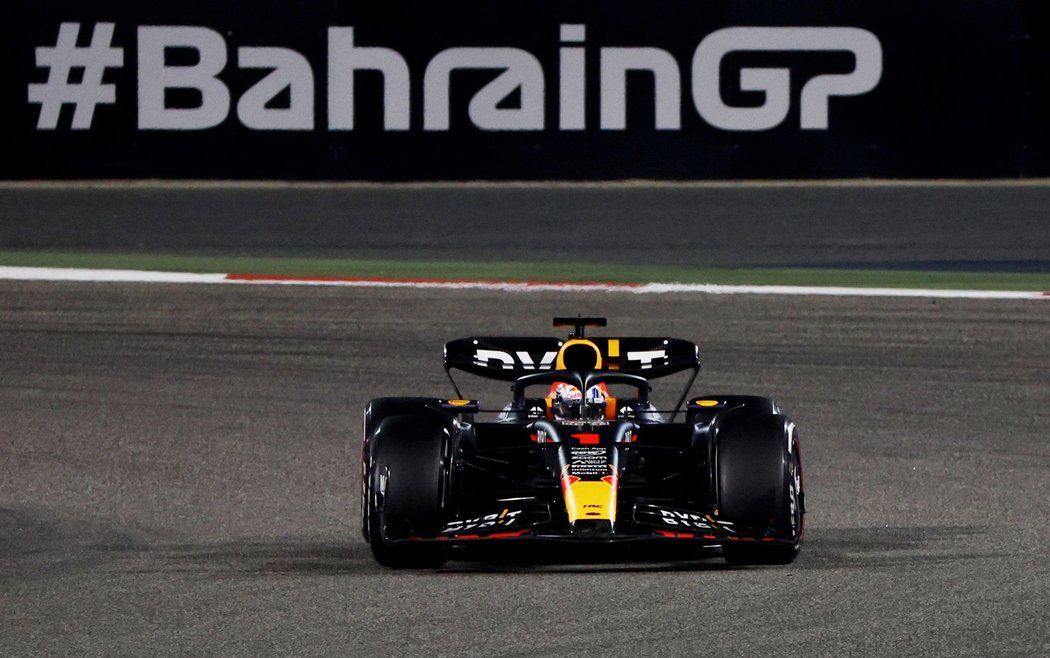 GP Bahrajnu ovládl Max Verstappen