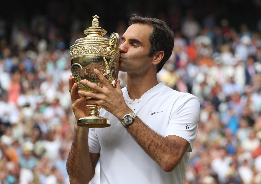 Maestro se dělá stále vzácnějším. Švýcarský fenisový fenomén Roger Federer vynechal celou antukovou sezonu, aby byl připravený na boje na trávě. 