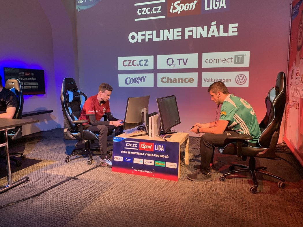 III. offline finále iSport LIGY ve studiu RE-PLAY