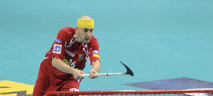 Matador Garčar hrající v typickém šátku vyhlíží už svůj pátý světový šampionát. Představil se i na domácím MS 2008.