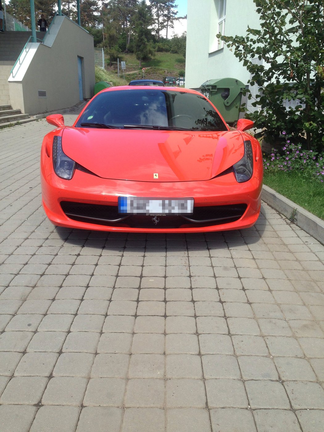 Petr Mrázek měl jako první červené Ferrari 458.