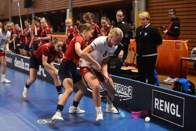 ONLINE: Česko - Dánsko 1:0. Florbalistky v Brně vstupují do domácího MS ONLINE: Česko - Dánsko 1:0. Florbalistky v Brně vstupují do domácího MS