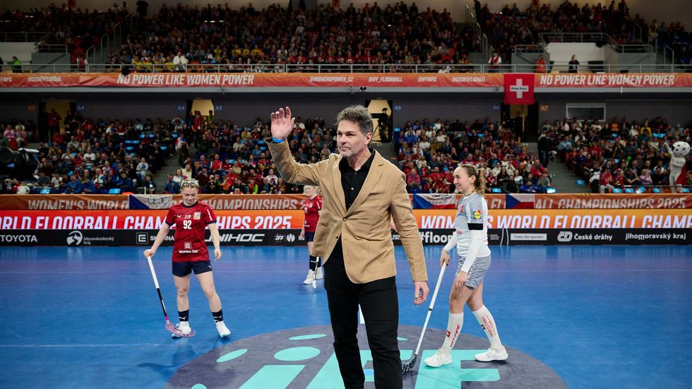 Na utkání českých florbalistek na MS dorazil i Jaromír Jágr