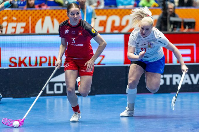 ONLINE: Švýcarsko – Česko 1:0. Boj o historické zlato, po první třetině vedou soupeřky ONLINE: Švýcarsko – Česko 1:0. Boj o historické zlato, po první třetině vedou soupeřky