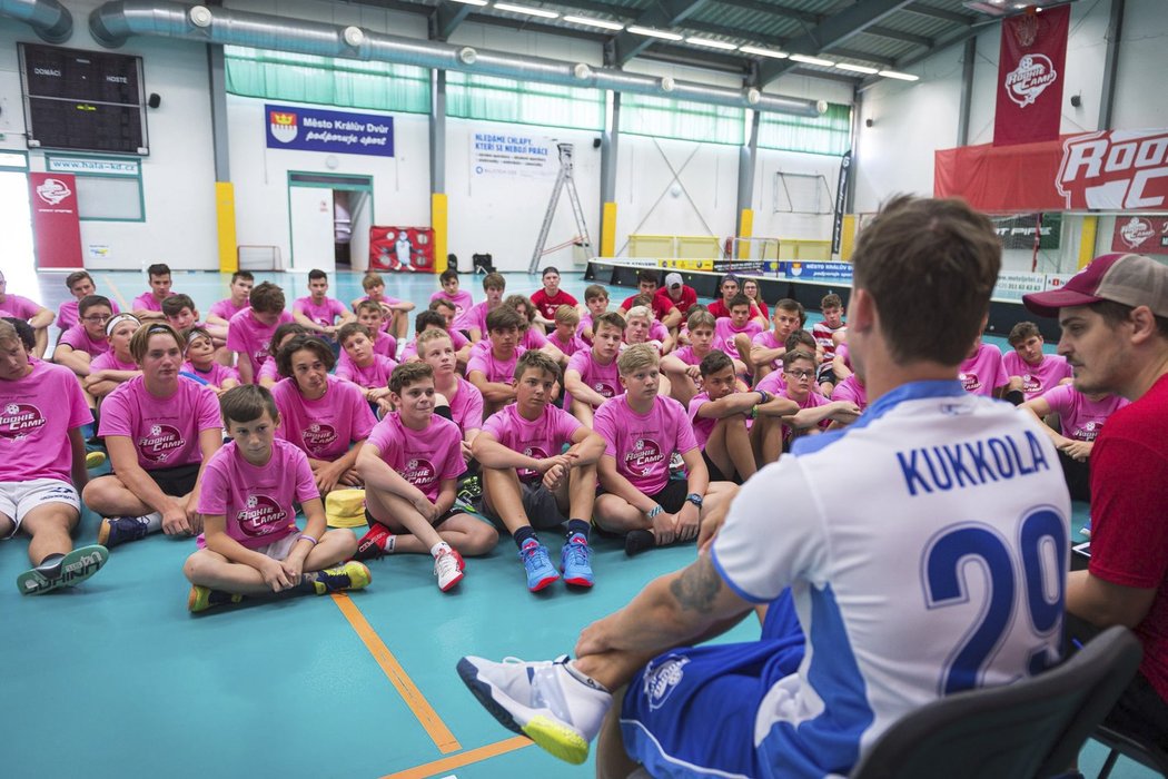 Jani Kukkola získal s finským národním týmem čtyři tituly seniorského mistra světa a jeden juniorský. O své zkušenosti se podělil s účastníky tradičního Rookie Campu.