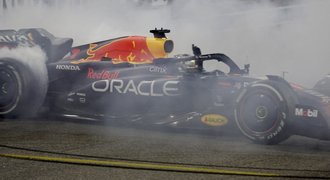 F1: vítězná tečka pro mistra, Leclerc druhý. Vettelův poslední bod