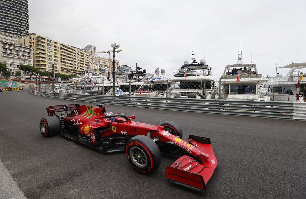 Charles Leclerc v monacké kvalifikaci