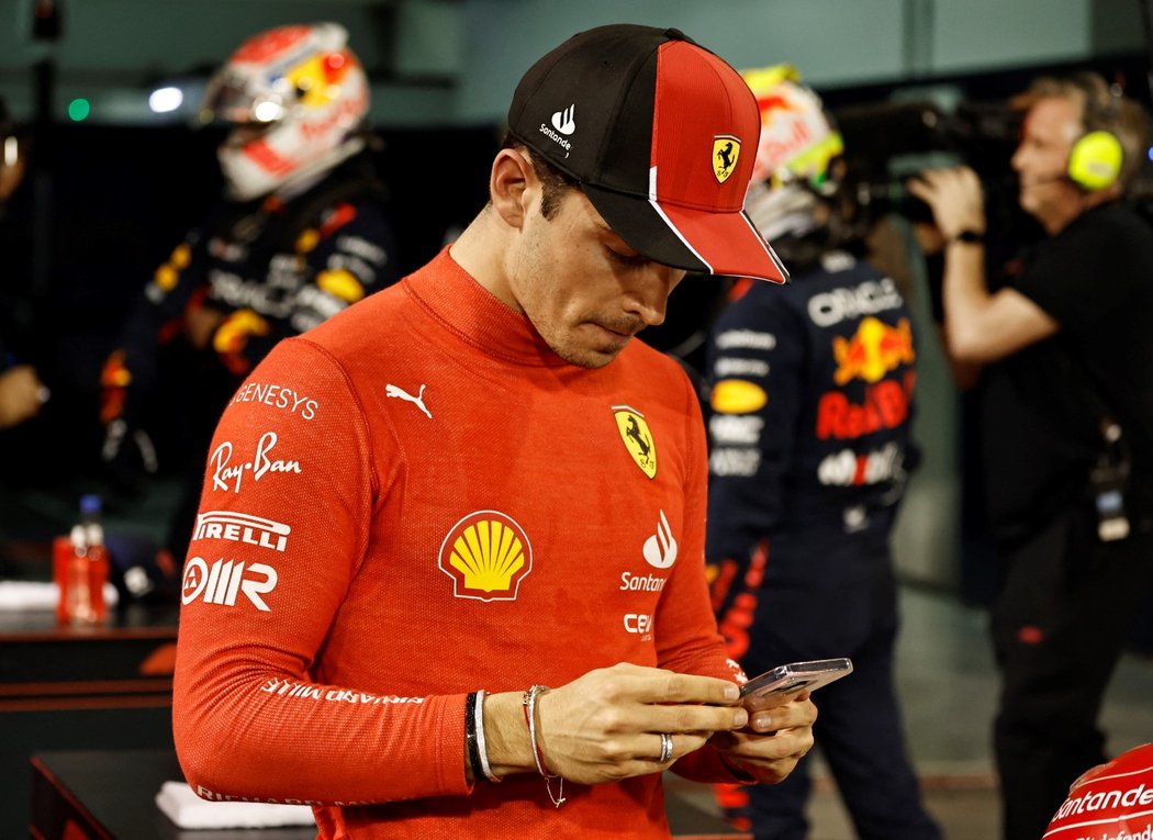 Leclerc není na začátku sezony spokojen s nastavením týmu Ferrari
