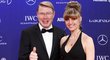 Mika Häkkinen se svojí českou manželkou na vyhlašování sportovních cen Laureus