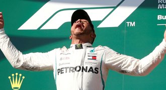 Hamilton se dohodl s Mercedesem, má novou smlouvu. Útok na osmý titul?