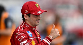 Překvapení na Hungaroringu, kvalifikaci vyhrál Leclerc. Piastri skončil druhý