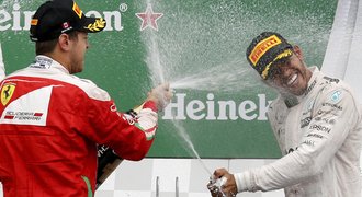 Ferrari chybovalo, vítězství Velké ceny Kanady uzmul Hamilton